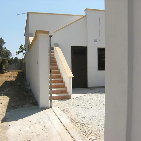 Degli Oleandri, Villa