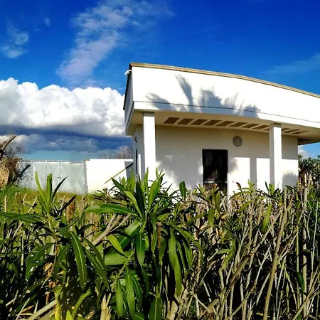 Degli Oleandri, Villa *
