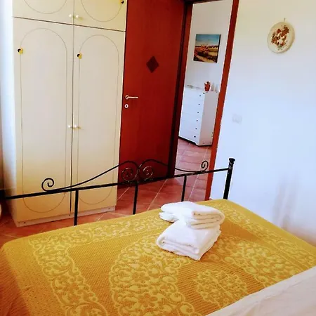 Degli Oleandri, * Gallipoli