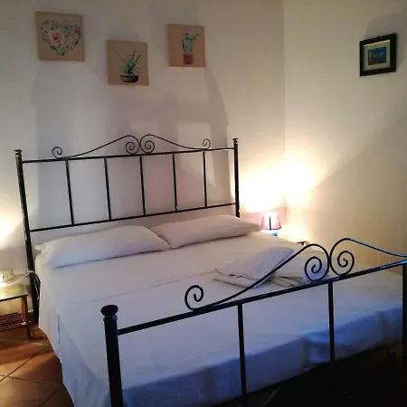 Degli Oleandri, Gallipoli